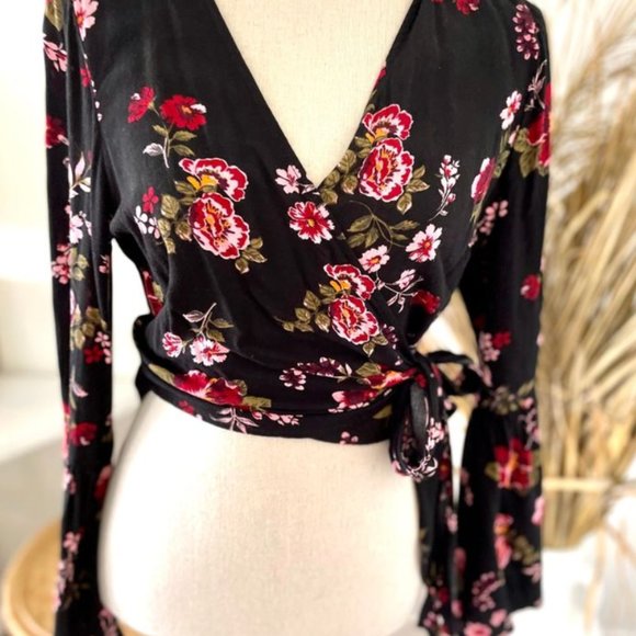 SMALL Cotton On Boho Floral Wrap Bell Long Sleeve - Picture 5 of 11